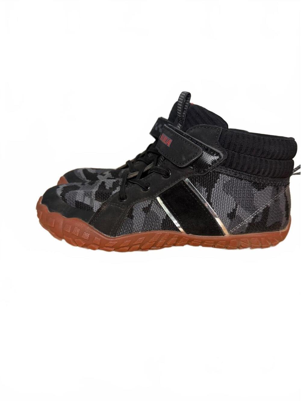 KUBUA High Top Minimalist Barefoot Sneakers Youth Size 38 (US 6)